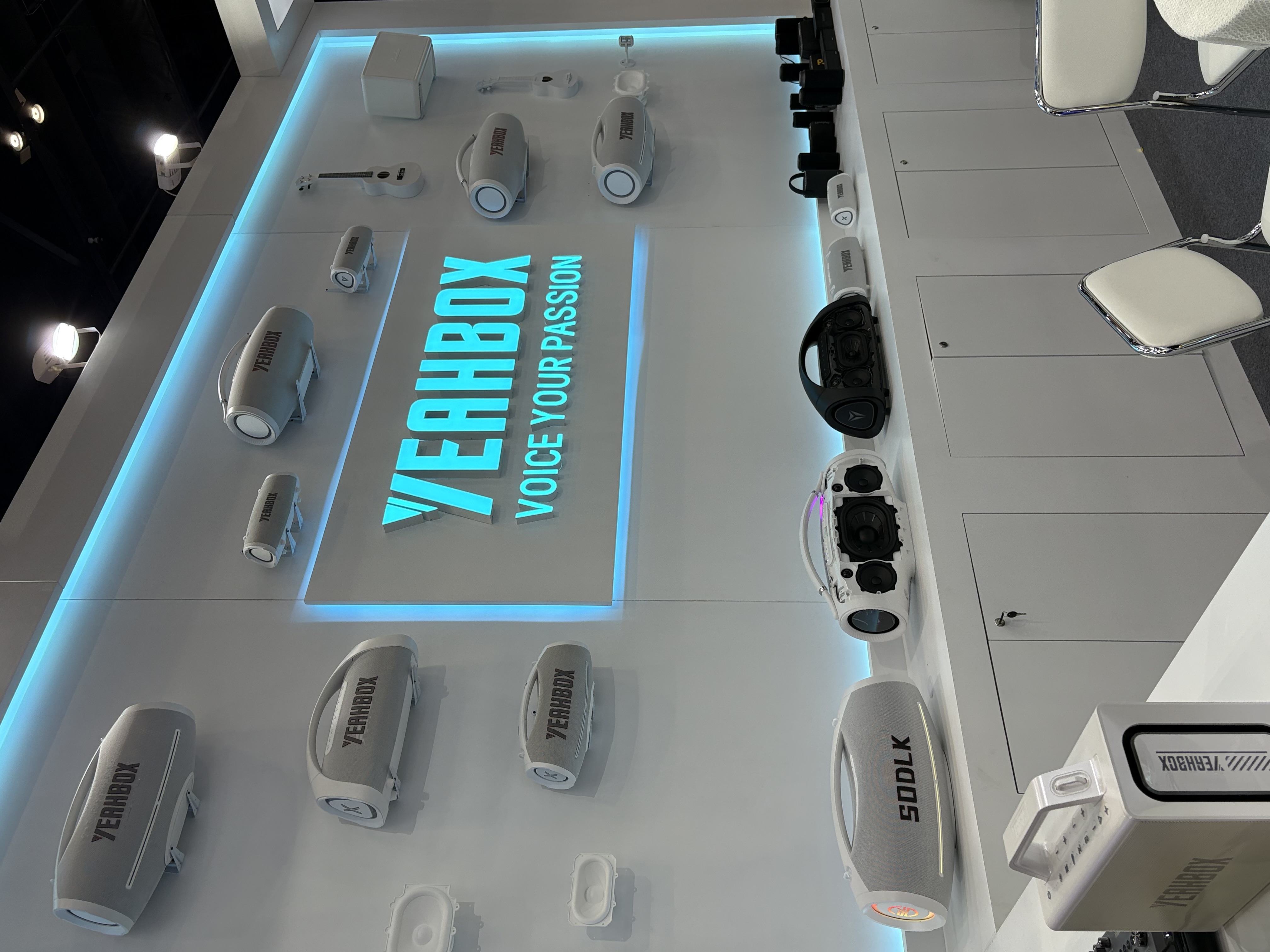 输入图片说明 输入图片说明